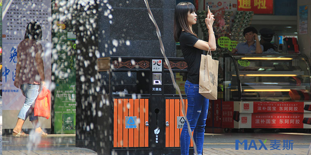 北京步行街果皮箱國慶順利投入使用！