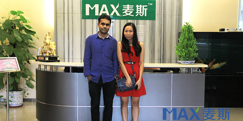 東南亞客戶定制街道垃圾桶順利出柜！