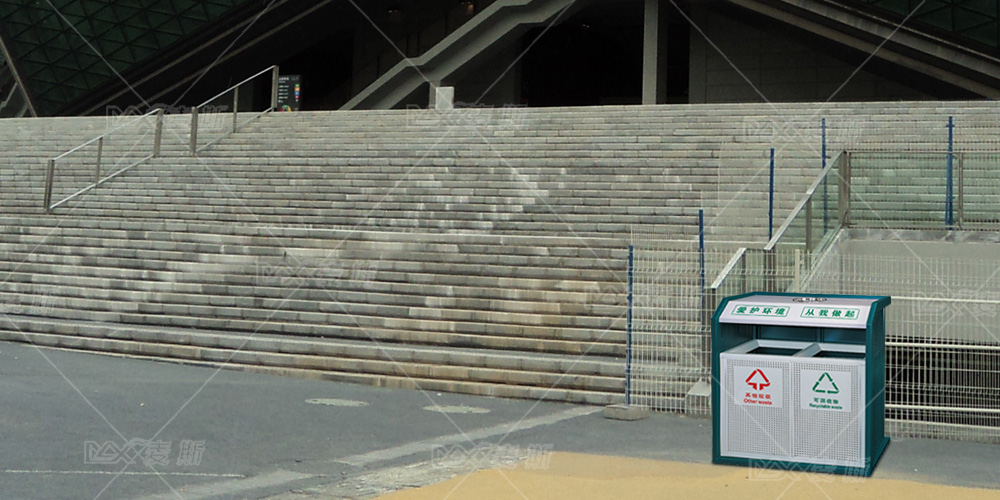 【MAX麥斯】環保垃圾桶助力深圳大運會 【MAX麥斯】環保垃圾桶助力深圳大運會